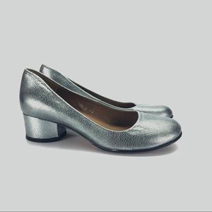 AUDLEY Leather Silver Metallic Round Toe  Pumps
